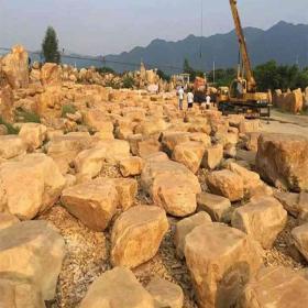 驳岸石