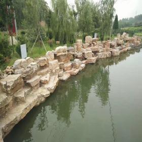 驳岸石