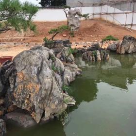 驳岸石