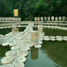 石盘石磨造景